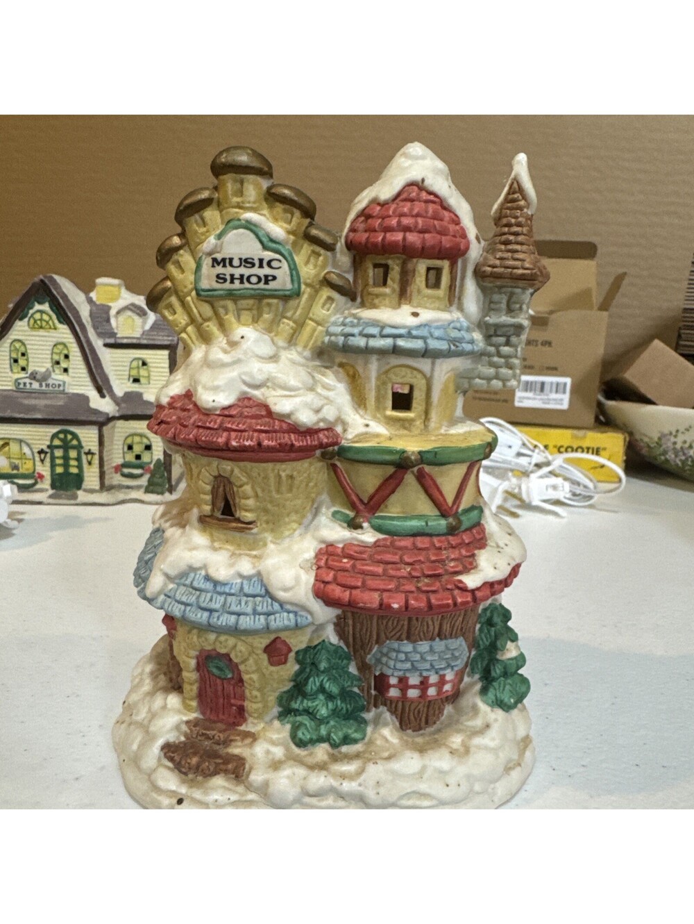 Vintage Ceramic Lighted Christmas House Music Shop! Rare Find 7”